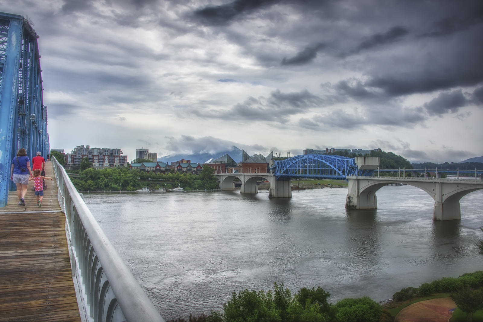 DSC 9105And8more 3864 3865